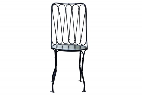 Capsule iron garden chair