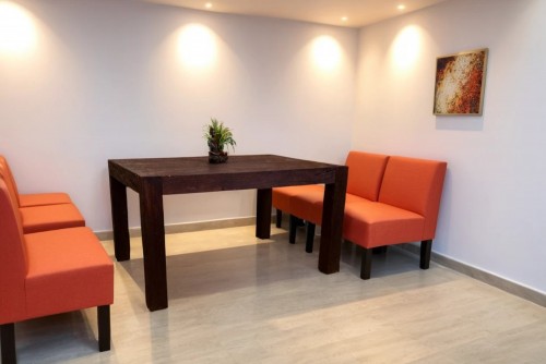 6 Seater Quondam Dining Table Set
