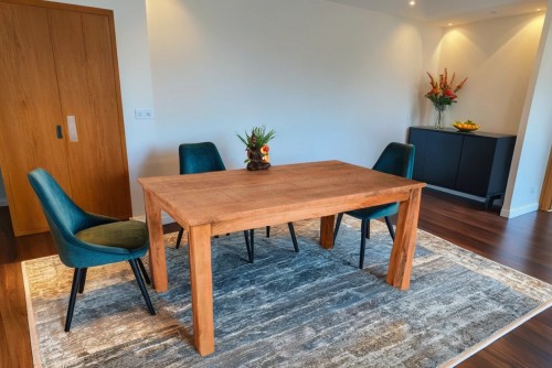 Choppestic Medium size Dining Table