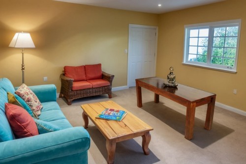 Dolly teak finish single bench