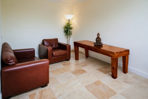 Lay teak finish bench