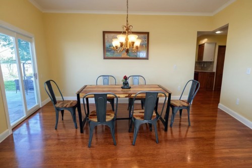 6 seater picco dining with molding gray iron chair