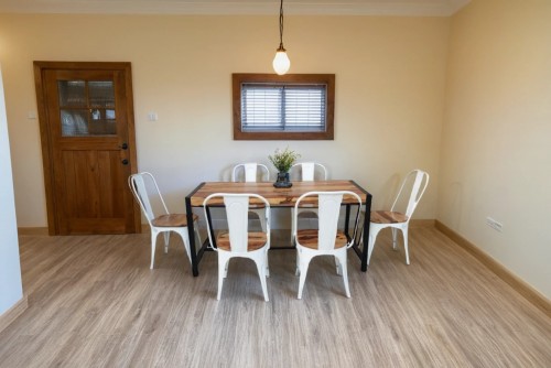 6seater picco dining with molding white iron chair set