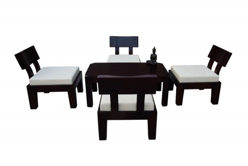 Set of Classy Coffee Table With Classy Chairs