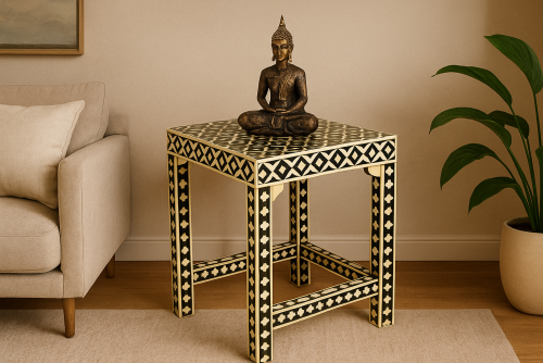 Stale design bone fitted stool 